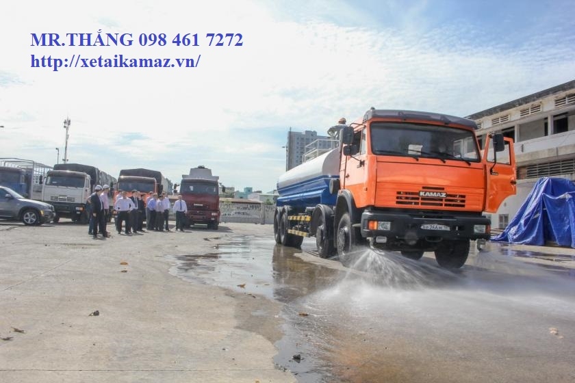 XE KAMAZ 6540 ( 8x4) TƯỚI NƯỚC - CỨU HỎA 17 M3