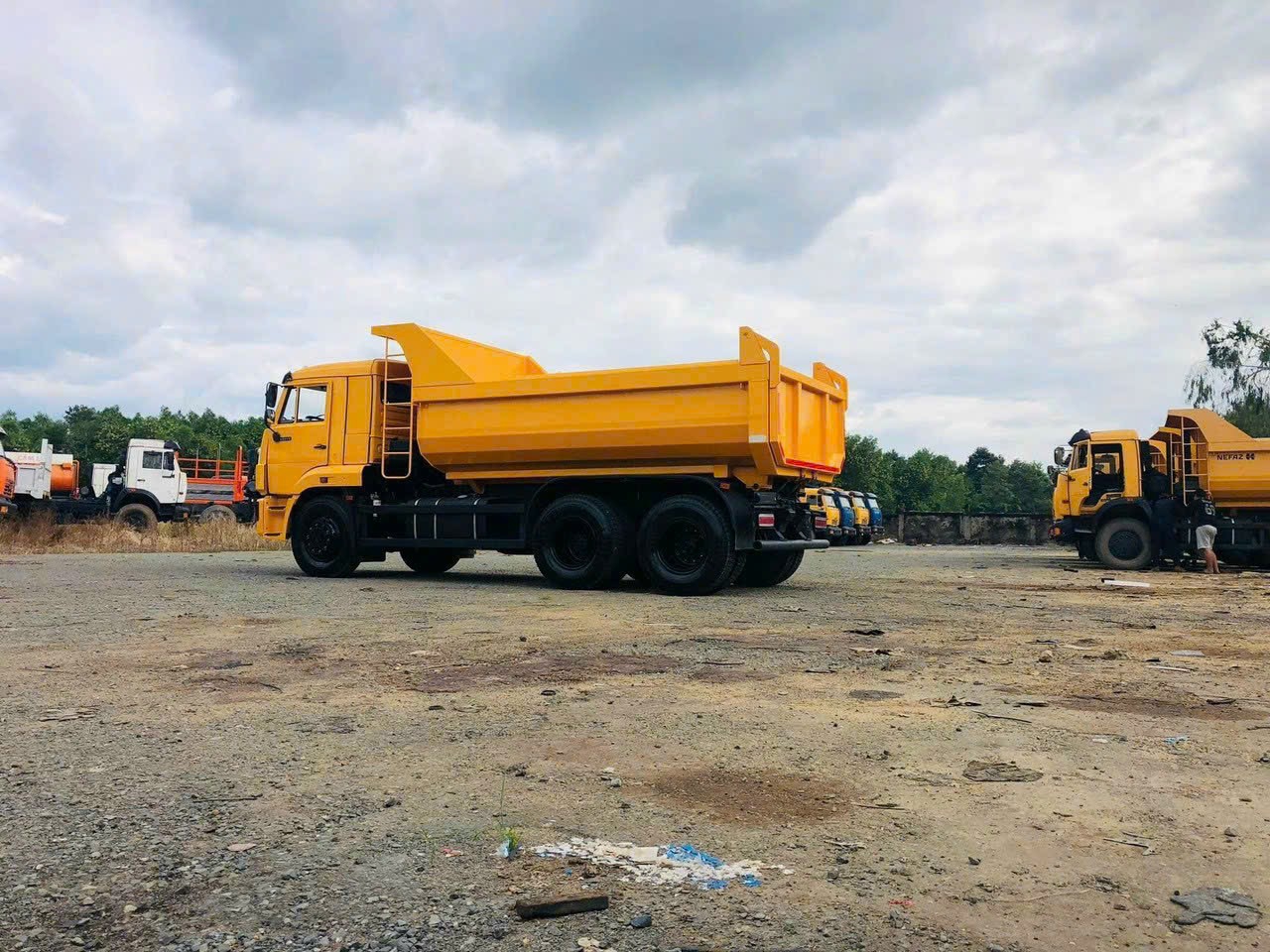 XE BEN KAMAZ 65115 (6x4) 3 CHÂN ĐỜI 2018 EURO 4| THÙNG ĐÚC OVAL 10 KHỐI| XE BEN KAMAZ 14 TẤN | XE BEN 3 CHÂN